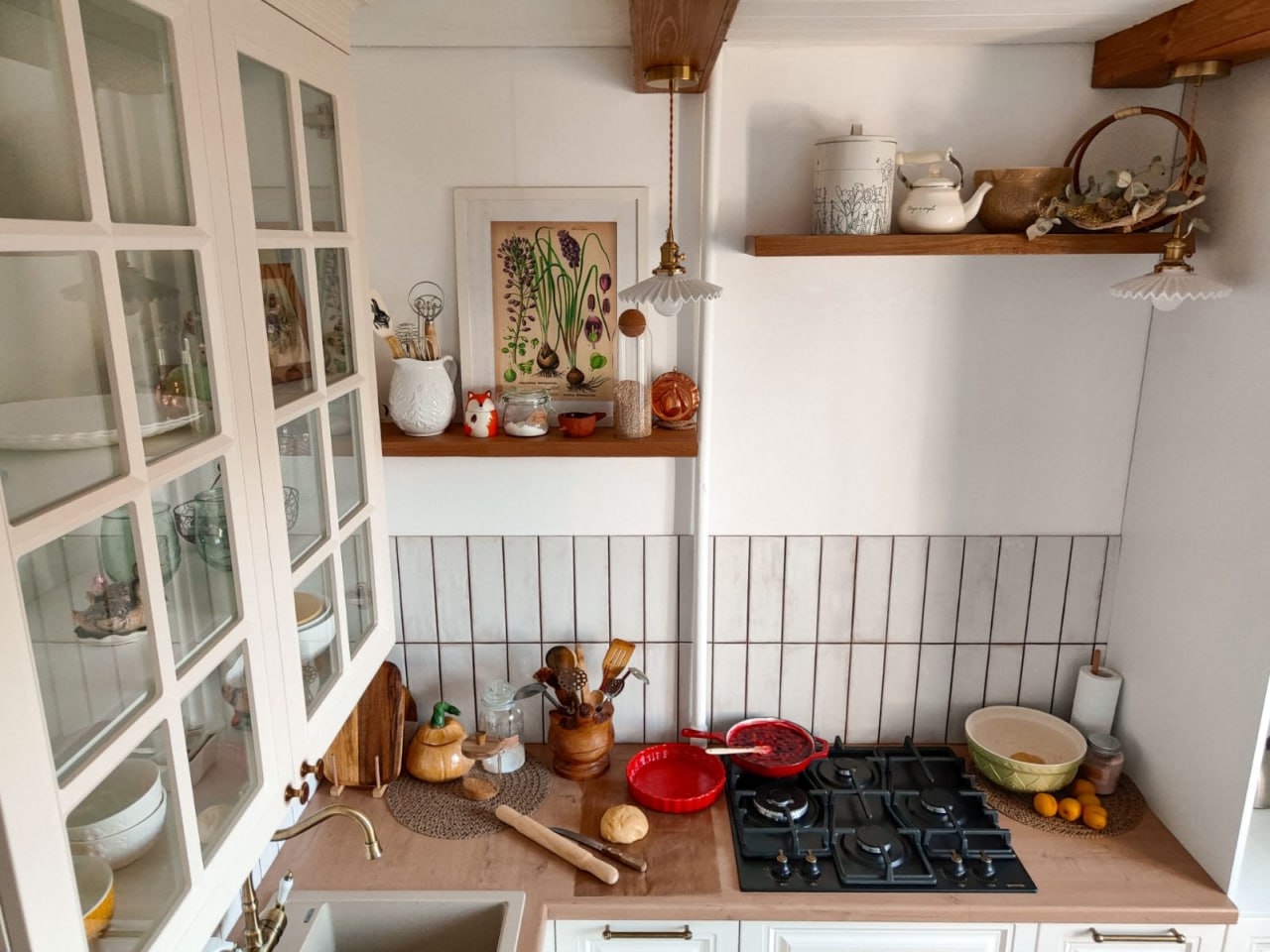 Проект кухни от заказчика гарнитур выполнен в стиле прованс фото